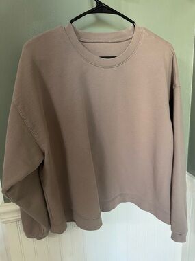 Madewell Women's Oversized Crewneck Sweatshirt in Taupe